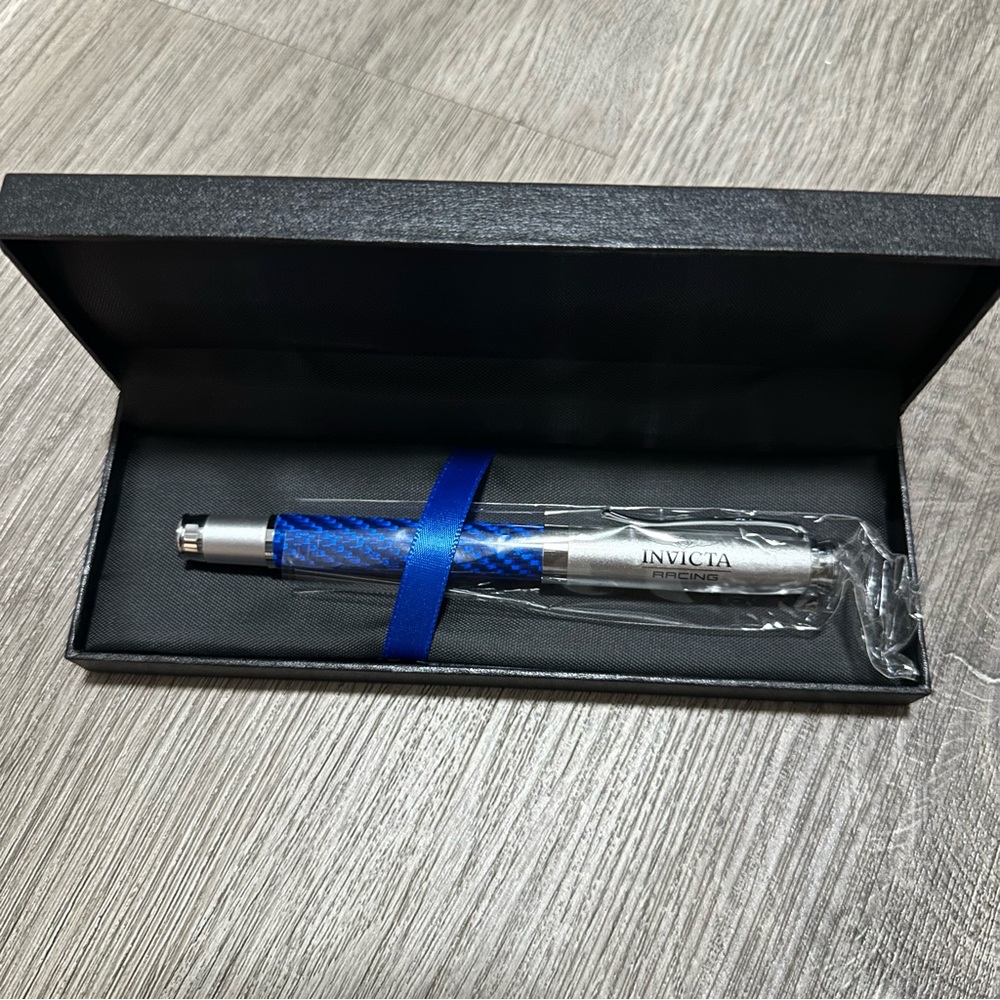 Invicta Pen With Box, Blue (IPM442-BLU) - Picture 2 of 7